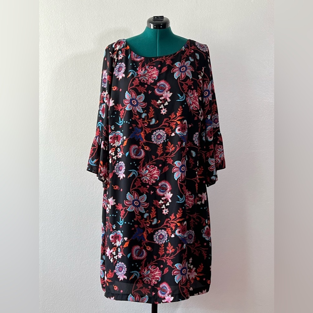 Sangria Floral Bellsleeves Dress Plus